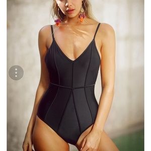 Cupshe black one piece